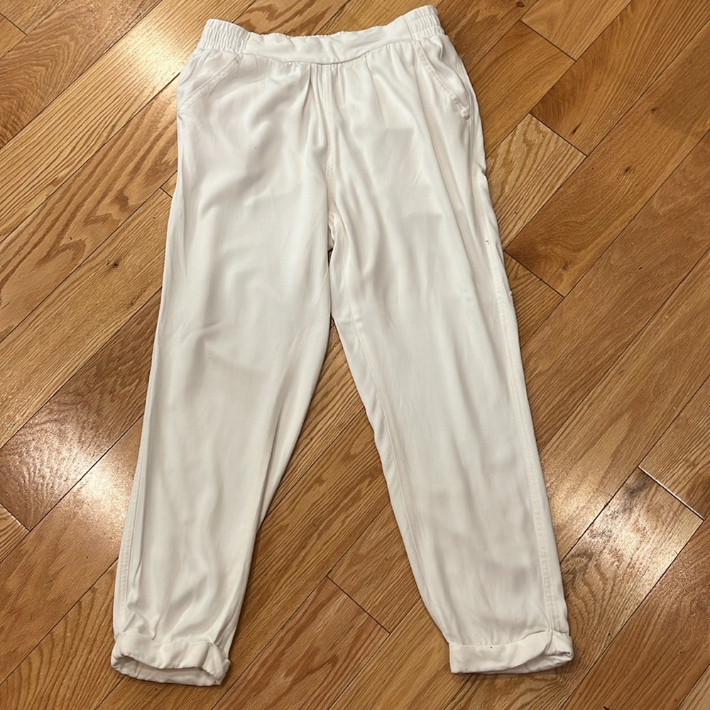 Splendid White jogger style pants